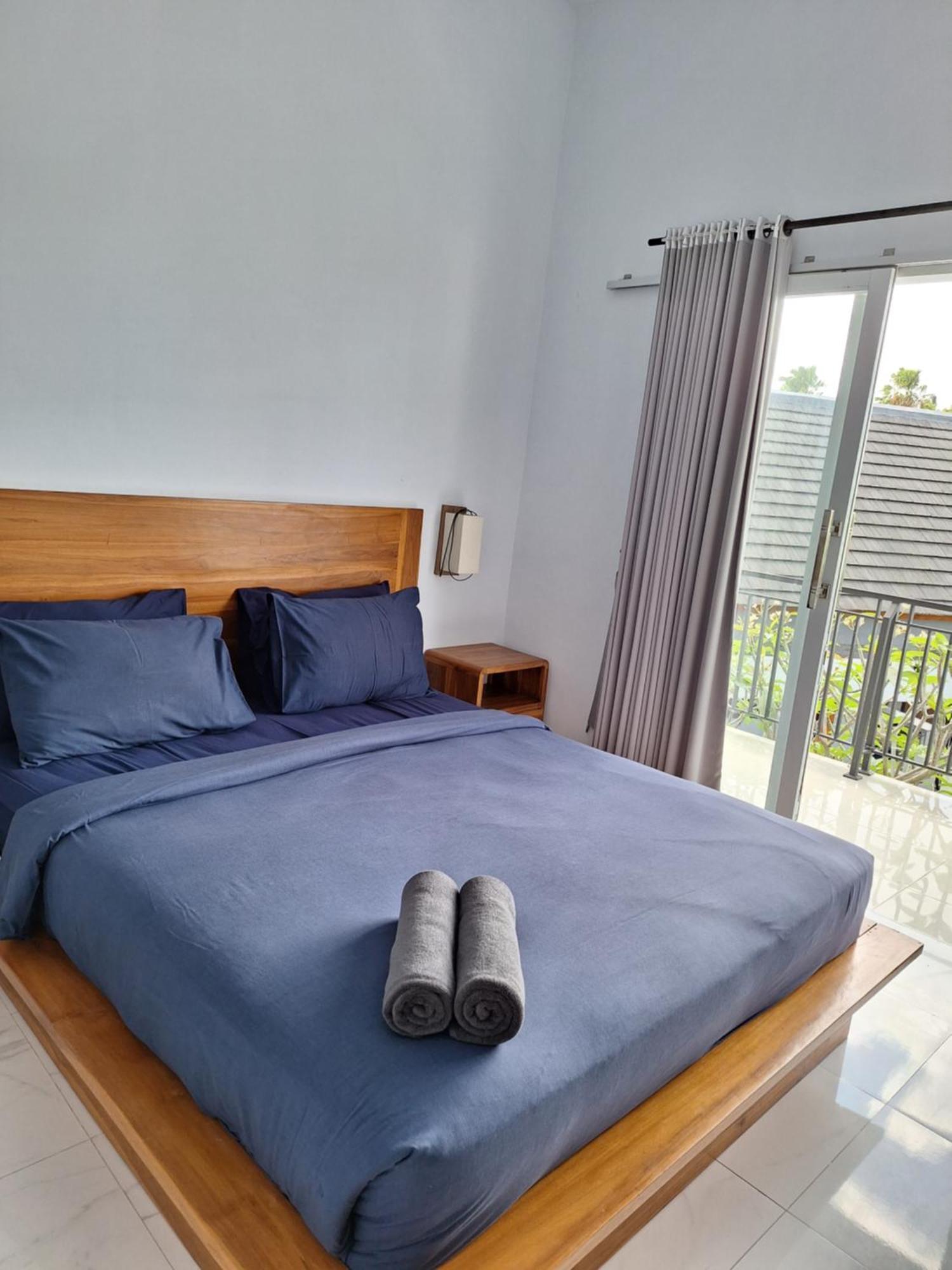 Bonewood Guesthouse Canggu  Exterior photo