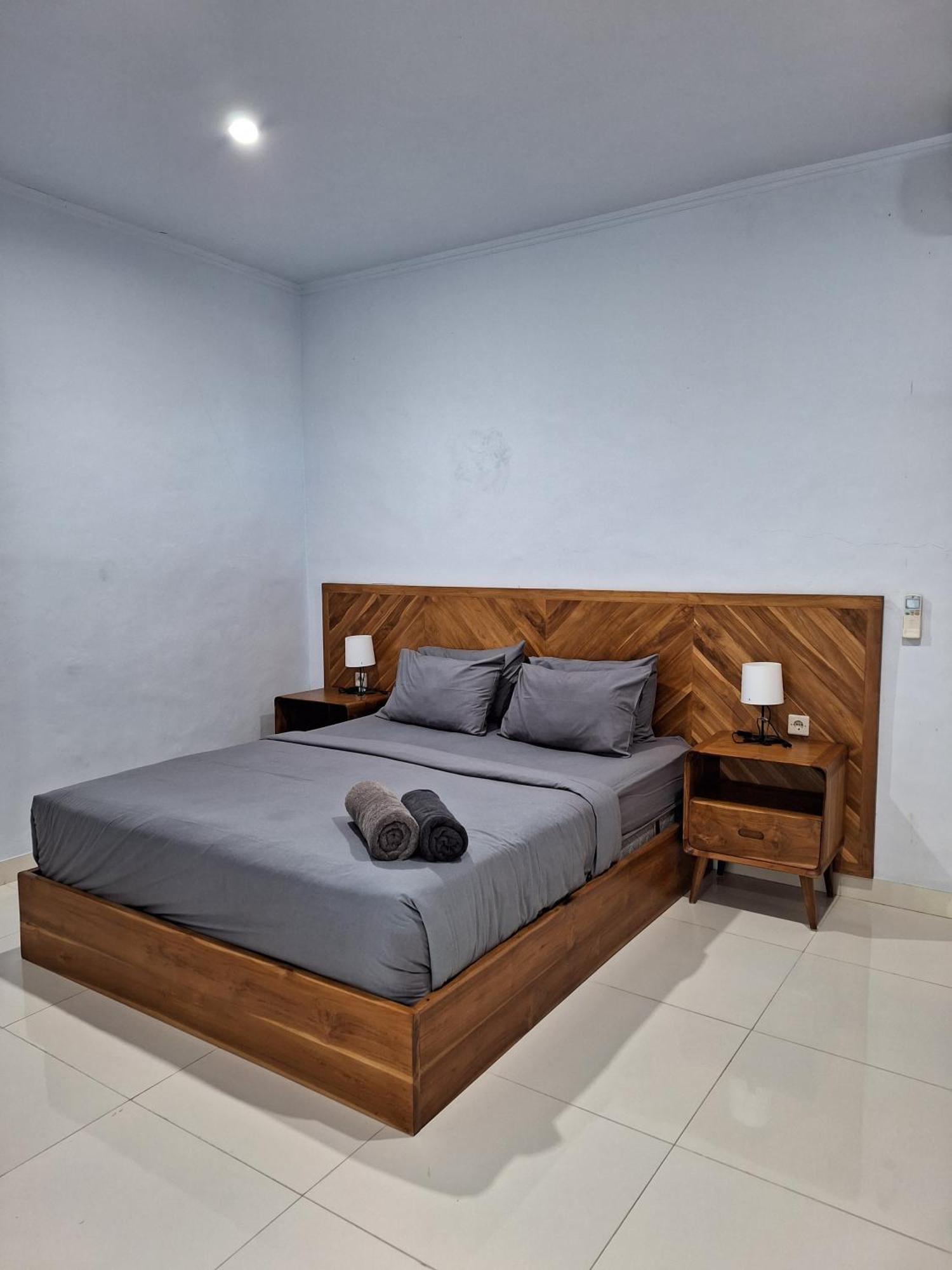 Bonewood Guesthouse Canggu  Exterior photo