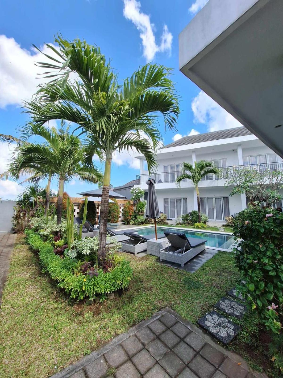 Bonewood Guesthouse Canggu  Exterior photo